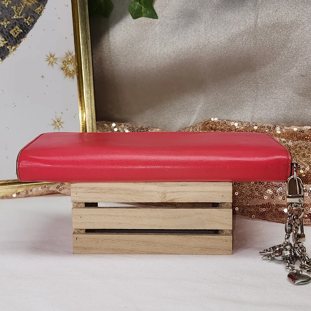 Christian Dior long  Zip WALLET PRESTINE CONDITION AUTHENTIC GORGEOUS